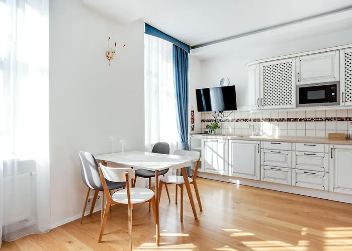 Comfy One Bedroom Apartment By Reside Baltic